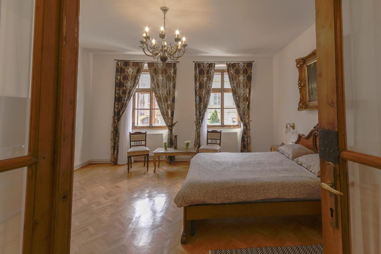 Illo Tempore - Ultracentral Apartment Sighişoara Exteriör bild