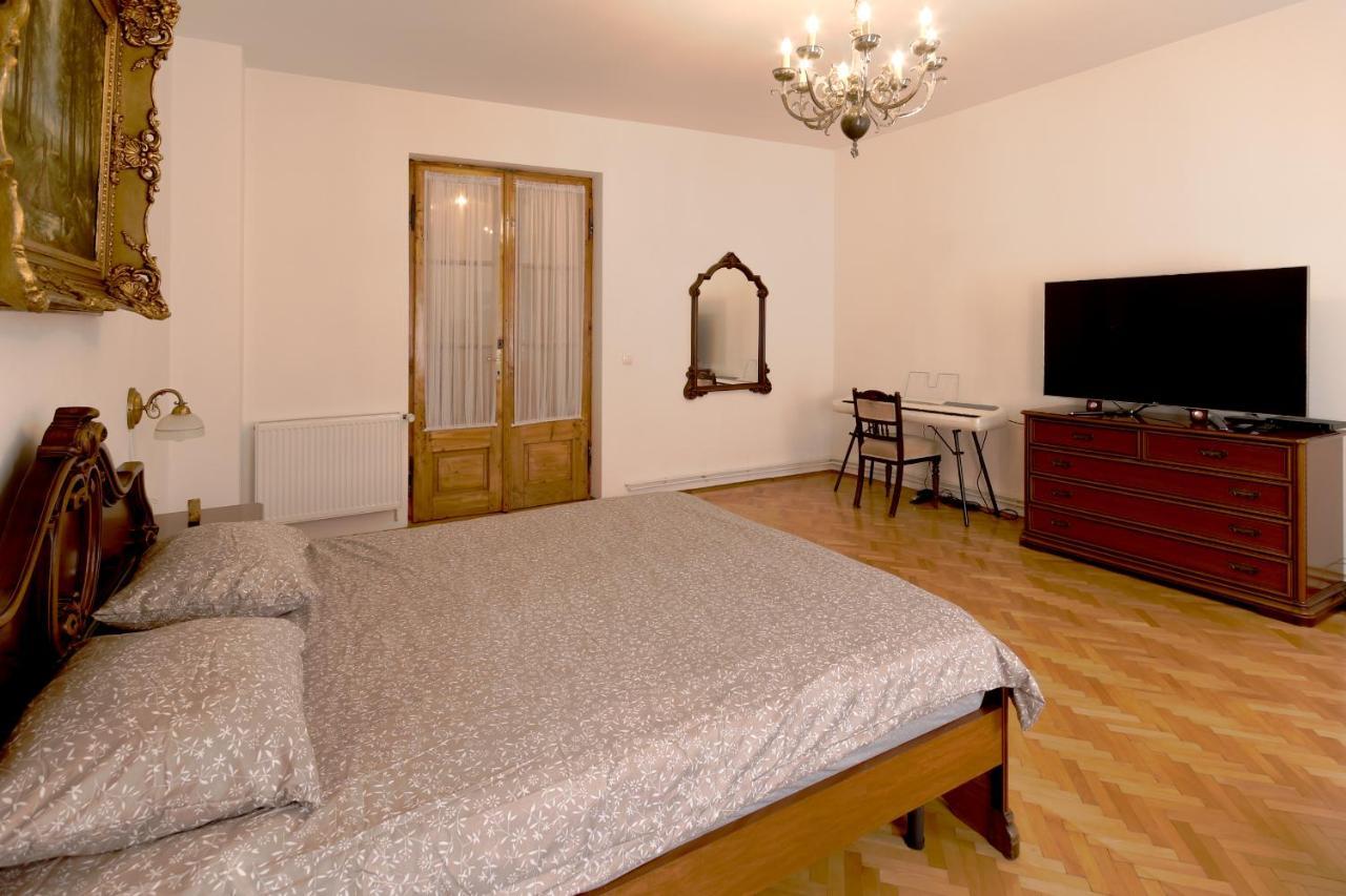 Illo Tempore - Ultracentral Apartment Sighişoara Exteriör bild